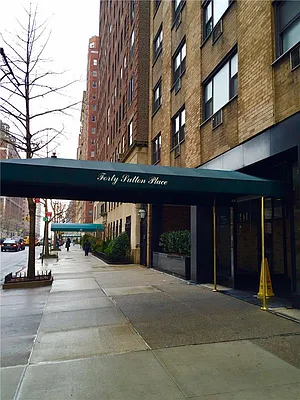 Rented by R New York | media 11