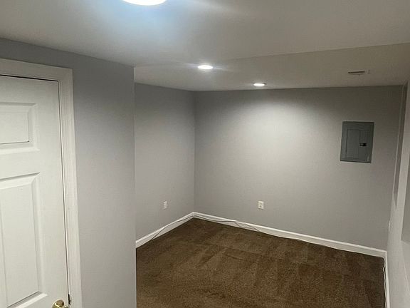 3rd image of 321 13th St NE Floor 2