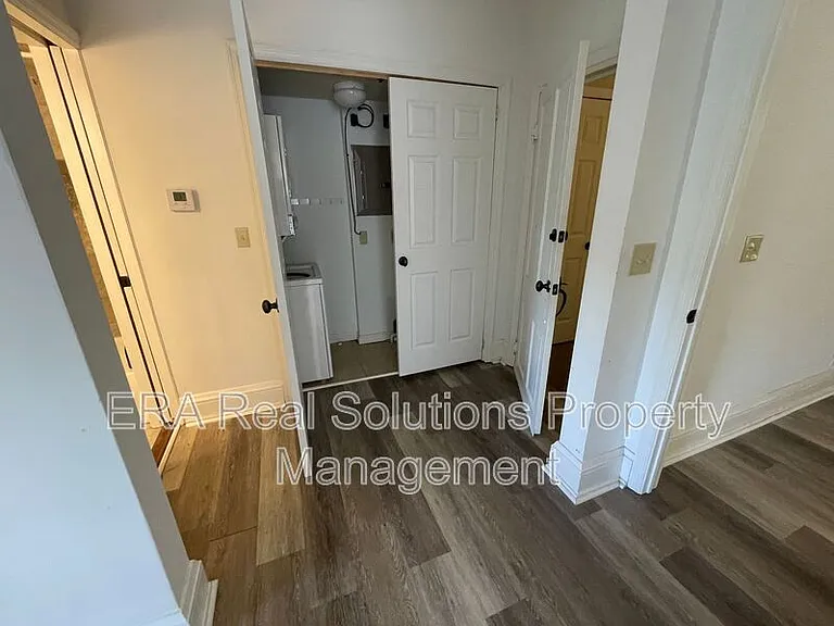 2112-2114 Kemper Ln #3 — Photo 12