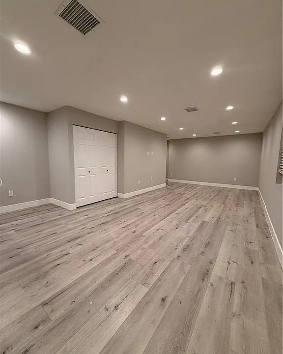 13318 Del Sur St