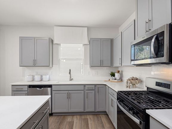 Large Island with Plenty of Cabinets