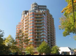 25 Forest St #6BR, Stamford, CT 06901