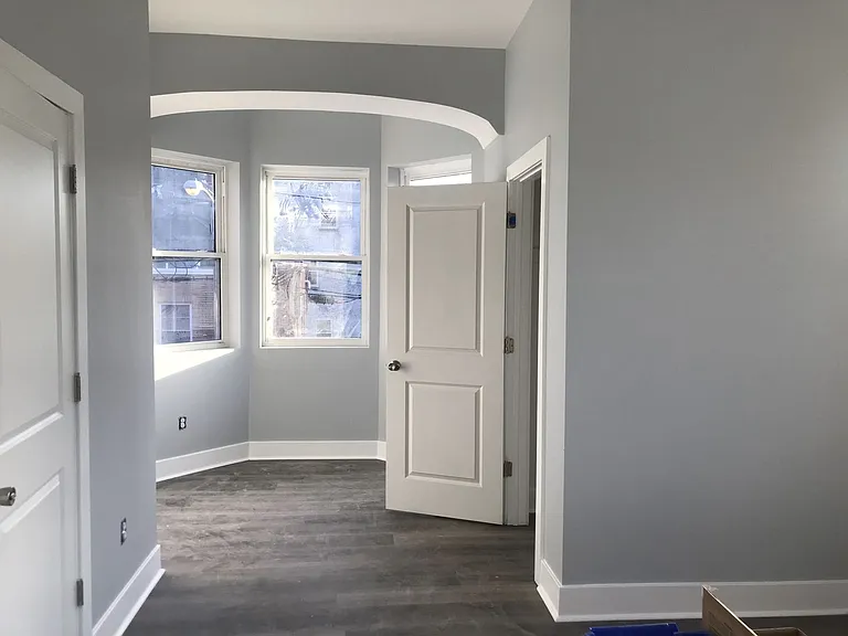 800 N 41st St — Photo 11
