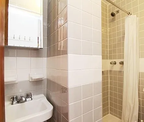 Rented by Compass | media 19