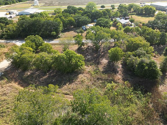 3rd image of 519 N Barron Rd