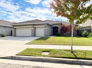2943 W Harold Ct, Visalia, CA