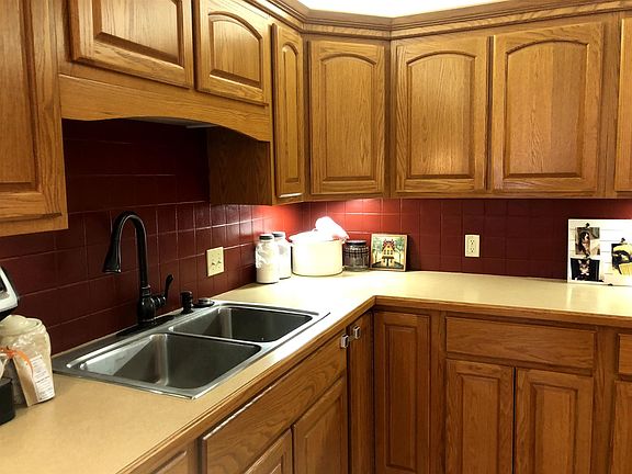 5th image of 170 Meadow Lake Ln