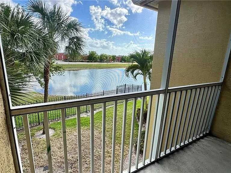 4299 Bellasol Cir #2621 — Photo 25
