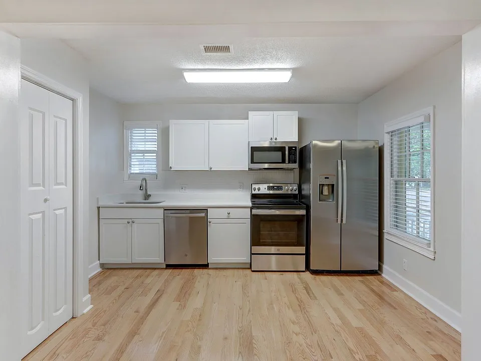 1210 E 54th St Duplex
