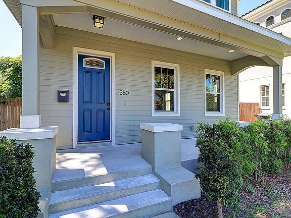 Huge porch & inviting entry