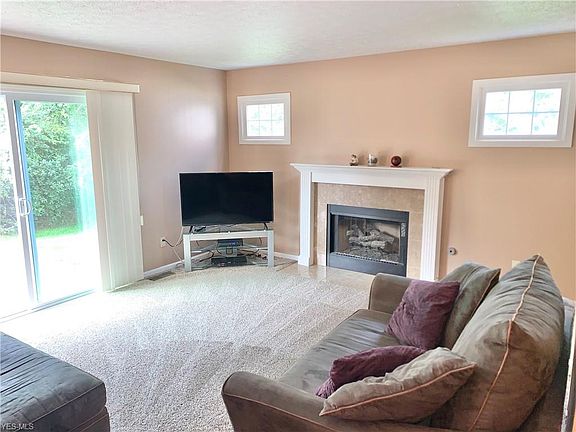 2nd image of 1758 Maxwell Blvd
