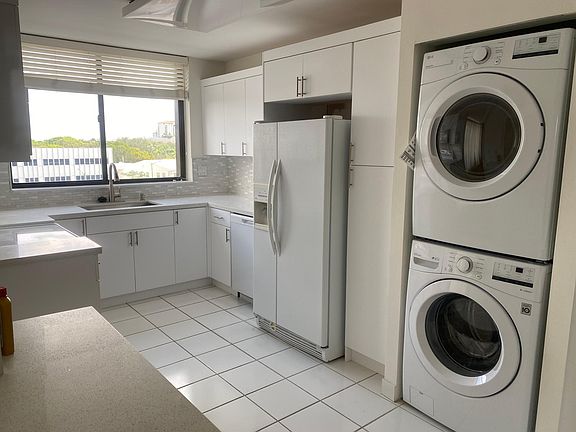 2nd image of 441 Valencia Ave APT 401