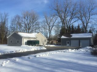 3381 Dobson Dr, Bay City, MI 48706