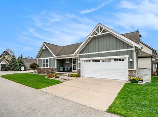 111 Lillybells Ct, Spring Lake, MI 49456