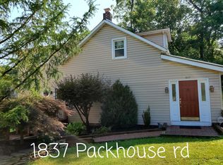 1837 Packhouse Rd, Fogelsville, PA 18051