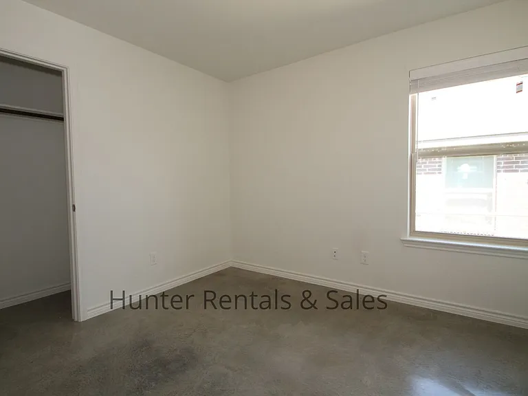 6109B Amelia Earhart Blvd — Photo 22
