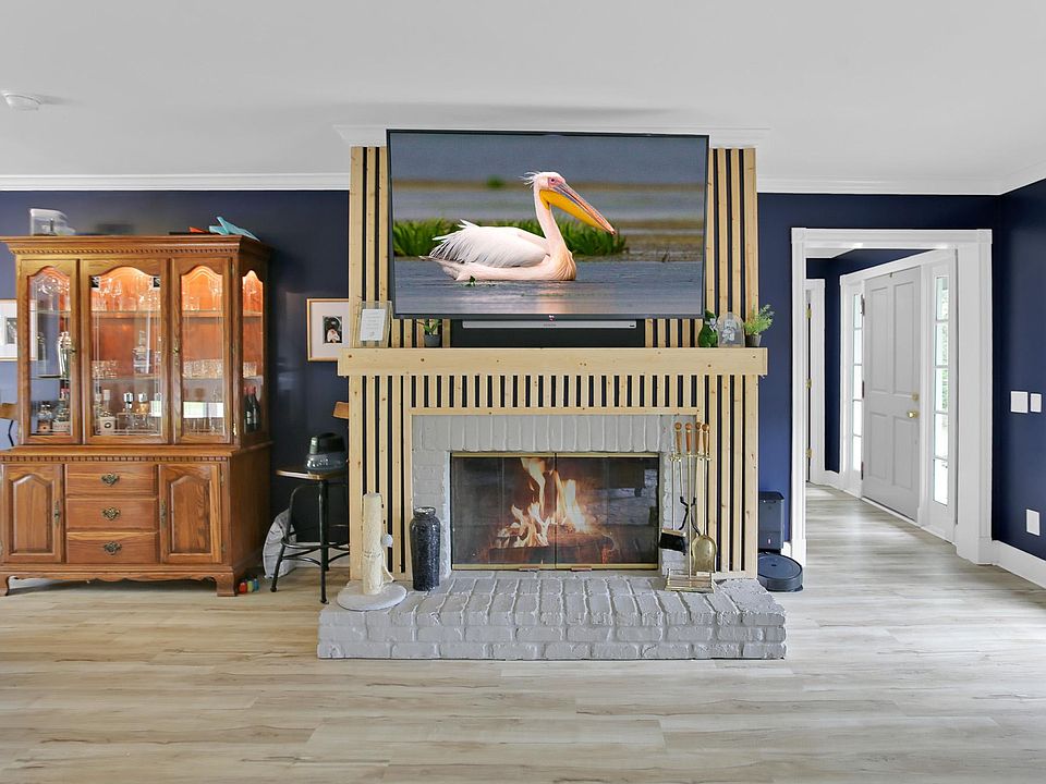 1st image of 838 Podrasky Rd