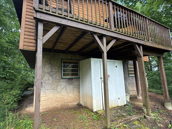 4th image of 3041 Engle Town Rd