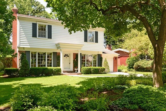 1st image of 212 S Drury Ln