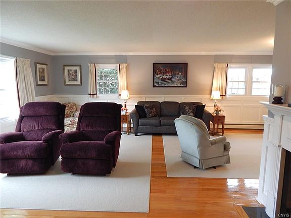 3rd image of 258 Elm St