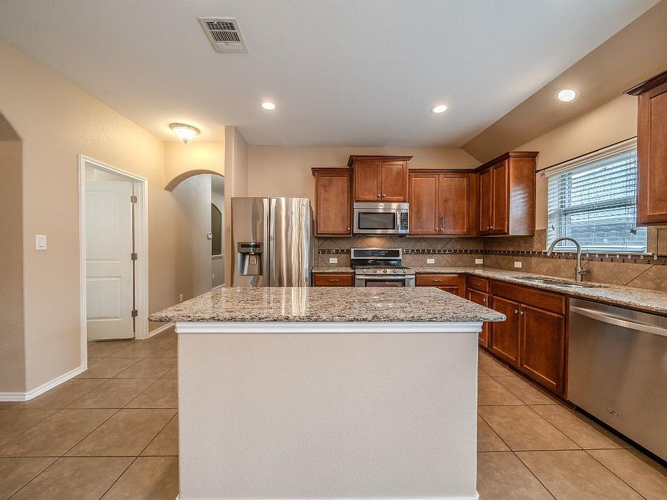 1st image of 304 Jack Ryan Ln
