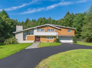 25 Gibber Rd, Kiamesha Lake, NY 12751