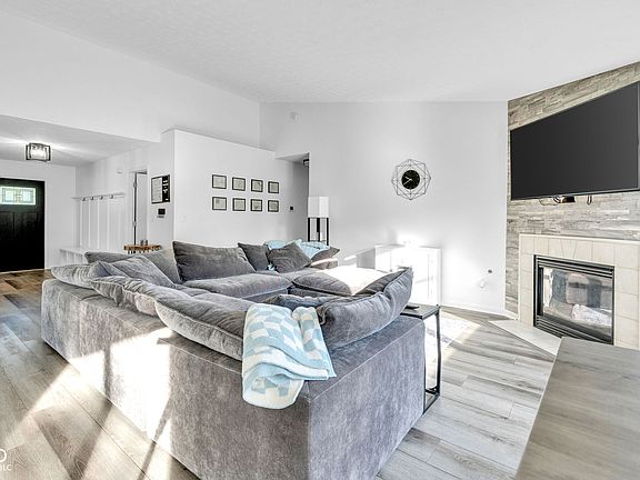 4th image of 12039 Jesterwood Dr