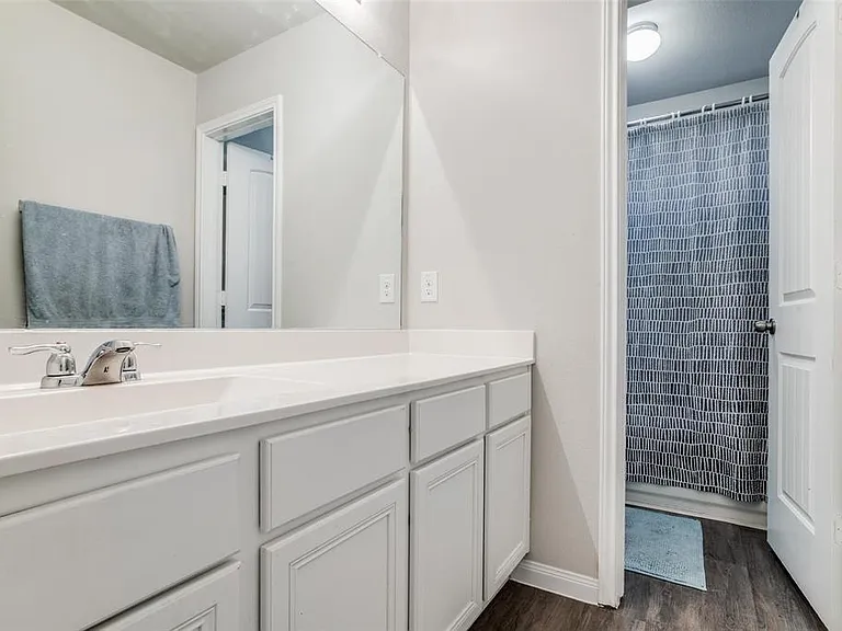 4258 McGregor Bluff Ln — Photo 14