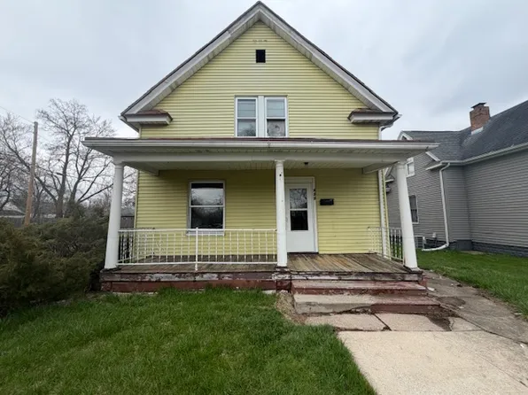 422 Studebaker St, South Bend, IN 46628