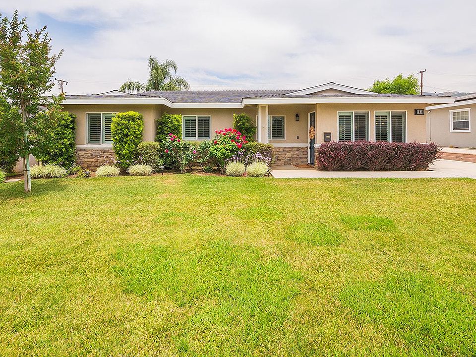 1st image of 2033 E Petunia St