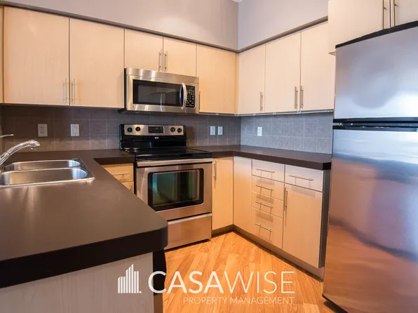 10136 104th St NW #1701, Edmonton, AB T5J 0B5