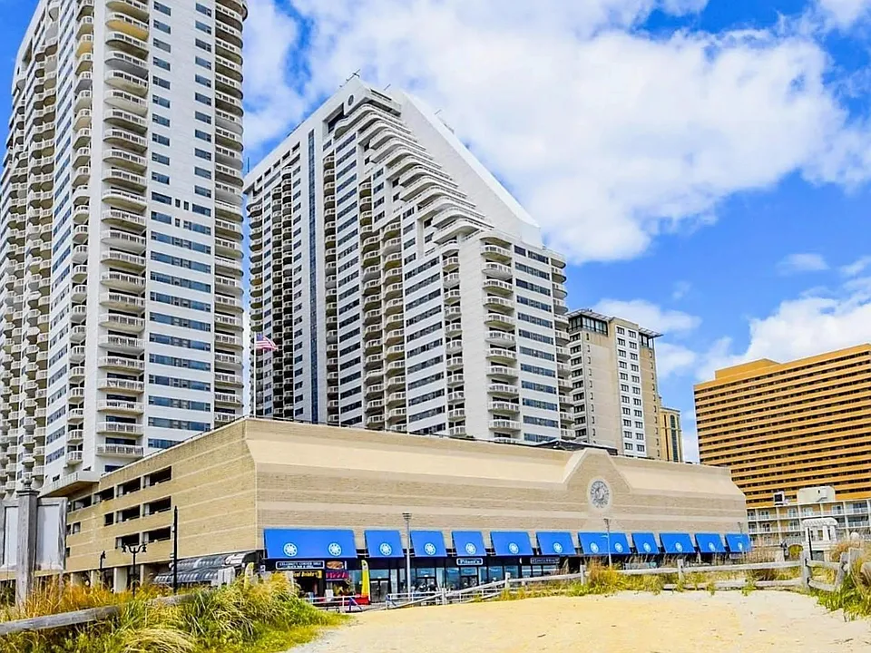3101 Boardwalk #1603A-1