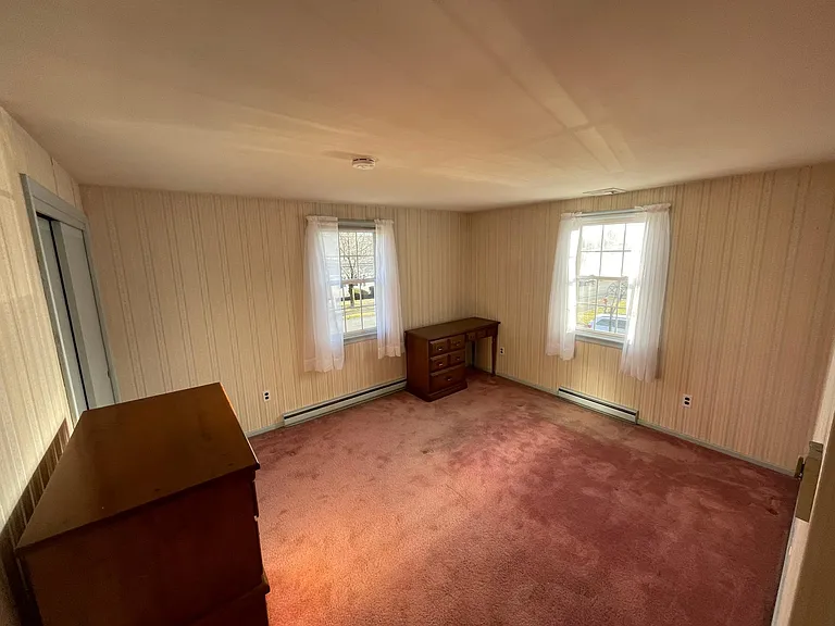 46 Glendale Dr — Photo 23