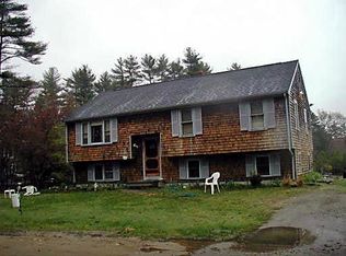 207 Tispaquin St, Middleboro, MA 02346