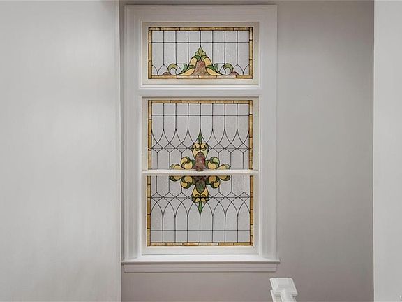 5th image of 5 Clarendon Pl
