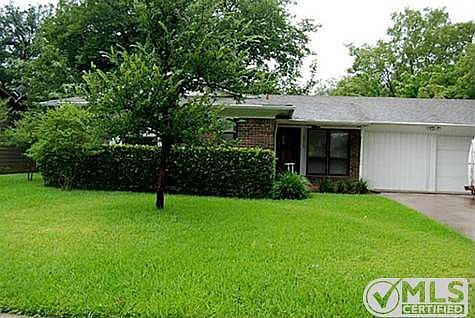 2nd image of 13519 Onyx Ln