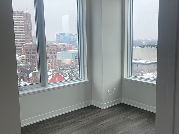 3rd image of 25 Nicholas Ave #1504