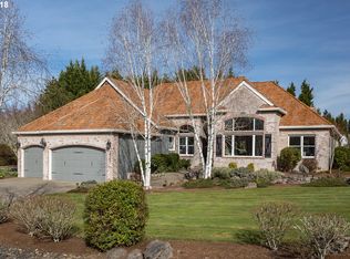 19285 SW Suncrest Ln, Beaverton, OR 97007