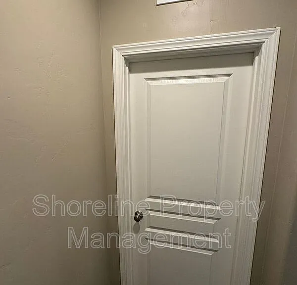 511 Diamond Lake St — Photo 27