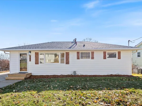 107 Harolds Dr, Glenwood, IA 51534
