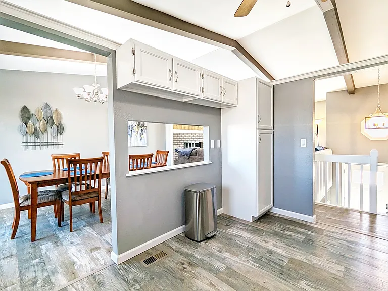 3330 Mirage Dr — Photo 30