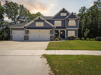 294 Glenbrook Dr NE, Rockford, MI, 49341