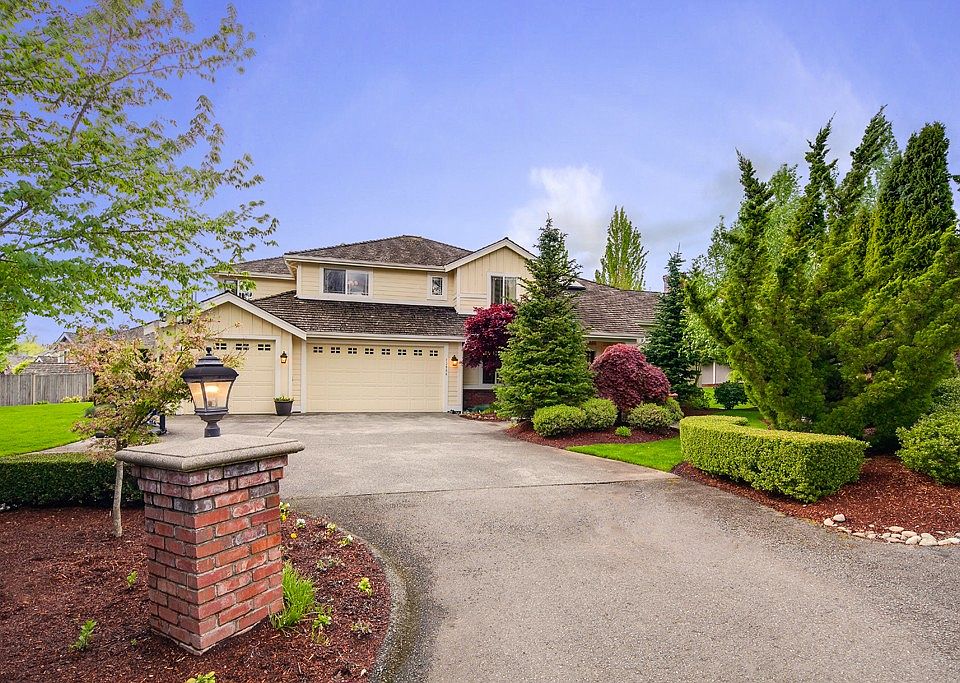 1st image of 23988 SE 8th Pl