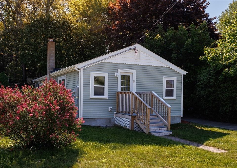 1st image of 8 Freeman Ave