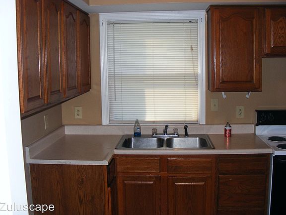 3rd image of 8133 E 50th St