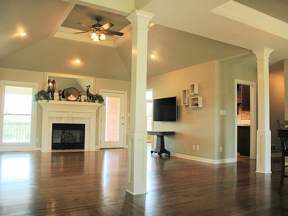 3rd image of 4520 Northridge Cir