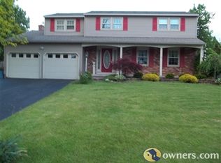 7930 Boxford Rd, Clay, NY 13041