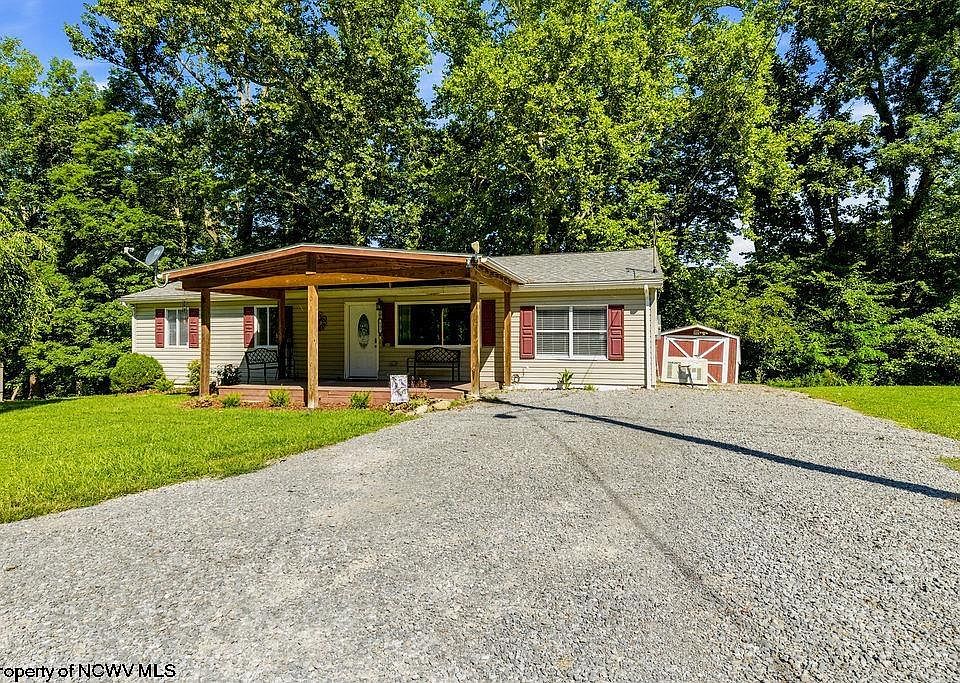 1st image of 137 Blossom Dr