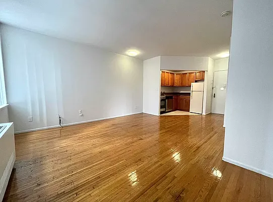 Rented by J PRESTON AND ASSOCIATES INC | media 5