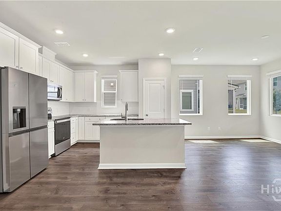 4th image of 126 Congo Ct